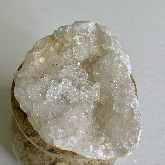 Clear Crystal Cluster Quartz Geode Specimen Sparkling Chakra Healing Crystals 2" - Picture 5 of 8